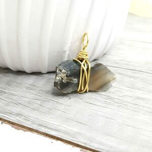 Small Agate Crystal Pendant Charm, Jewelry Making Craft Supplies DIY